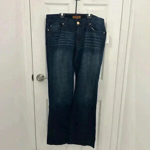 Seven Jeans with Embellished Back  Pockets NWT